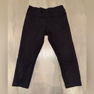 Black lululemon wunder under tights leggings size 6